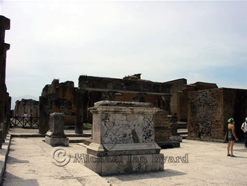 Pompei The Forum